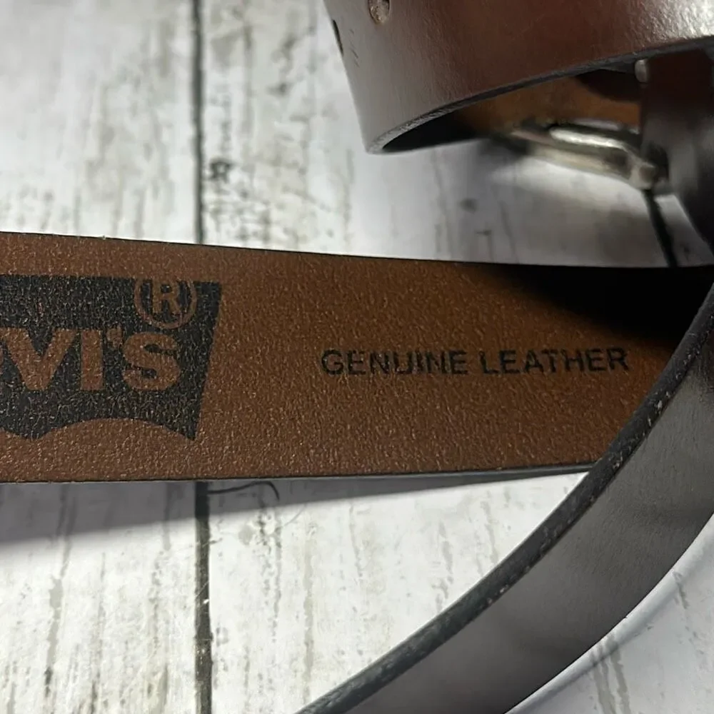 Levi's Men's Genuine Leather Belt Brown Silver Buckle size 36 Style‎ 11LV02PP
